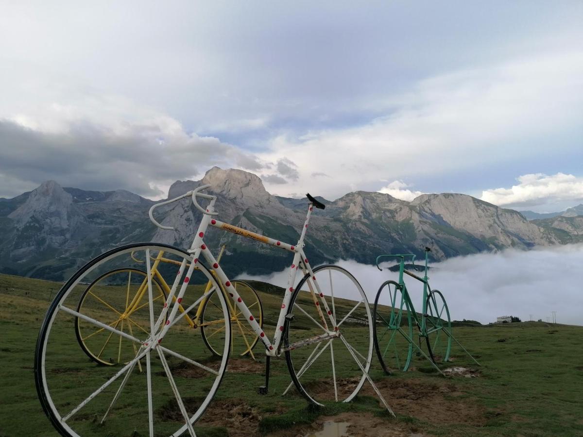 Mirador De Sallent - Piso Con Vistas ซาเยนต์ เด กาเยโก ภายนอก รูปภาพ